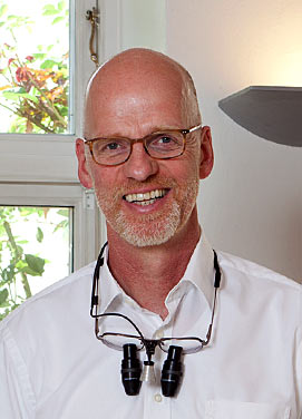 Zahnarzt Dr. Dirk Wefelnberg